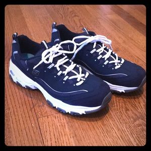 Sketchers Women’s D’Lites Shoes